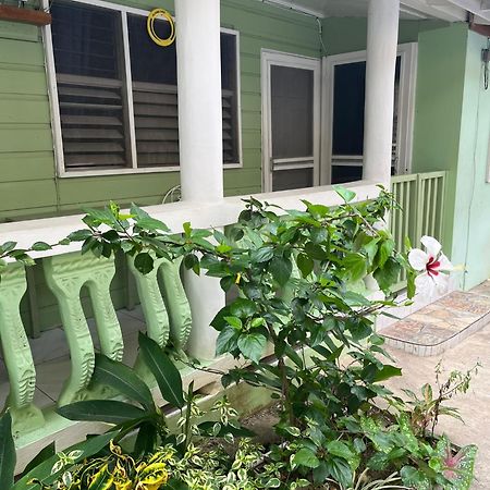 Andre'S Guest House Negril Zewnętrze zdjęcie